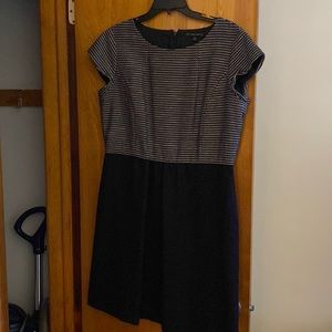 Brooks Brothers White and Navy Sheath Dress